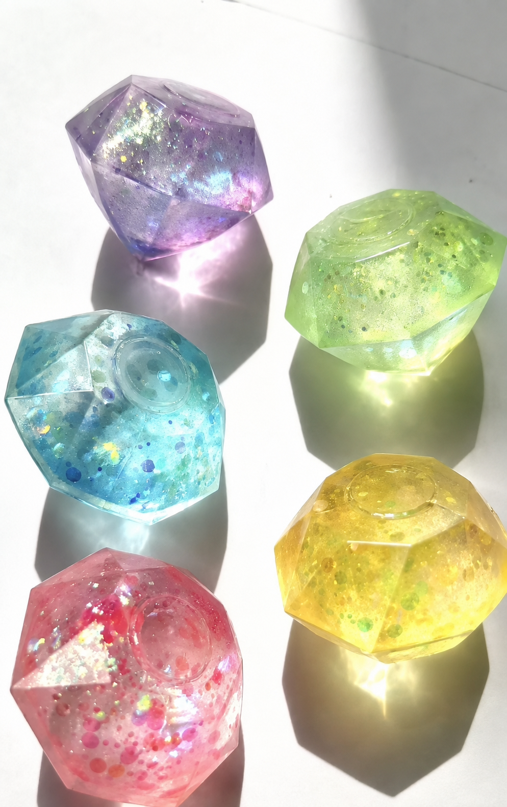 Faceted Gem Gel Squishy – 4 cm - Colourful Glitter Diamond